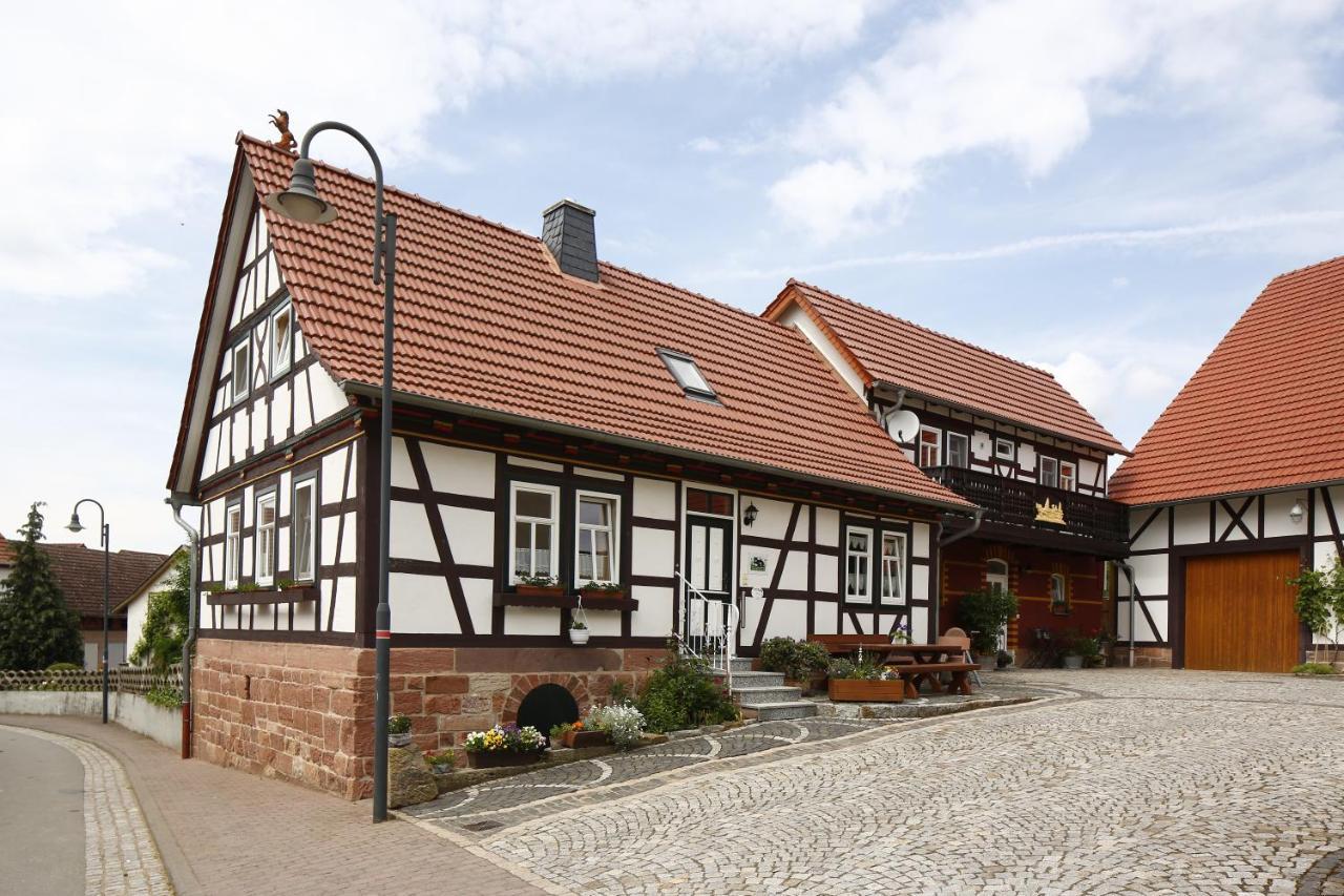 Landhotel Zur Grünen Kutte Bernshausen Exterior foto